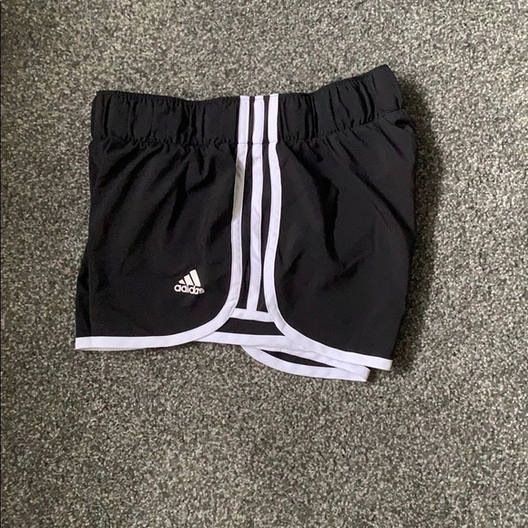 Too small - Picture 3 of 3